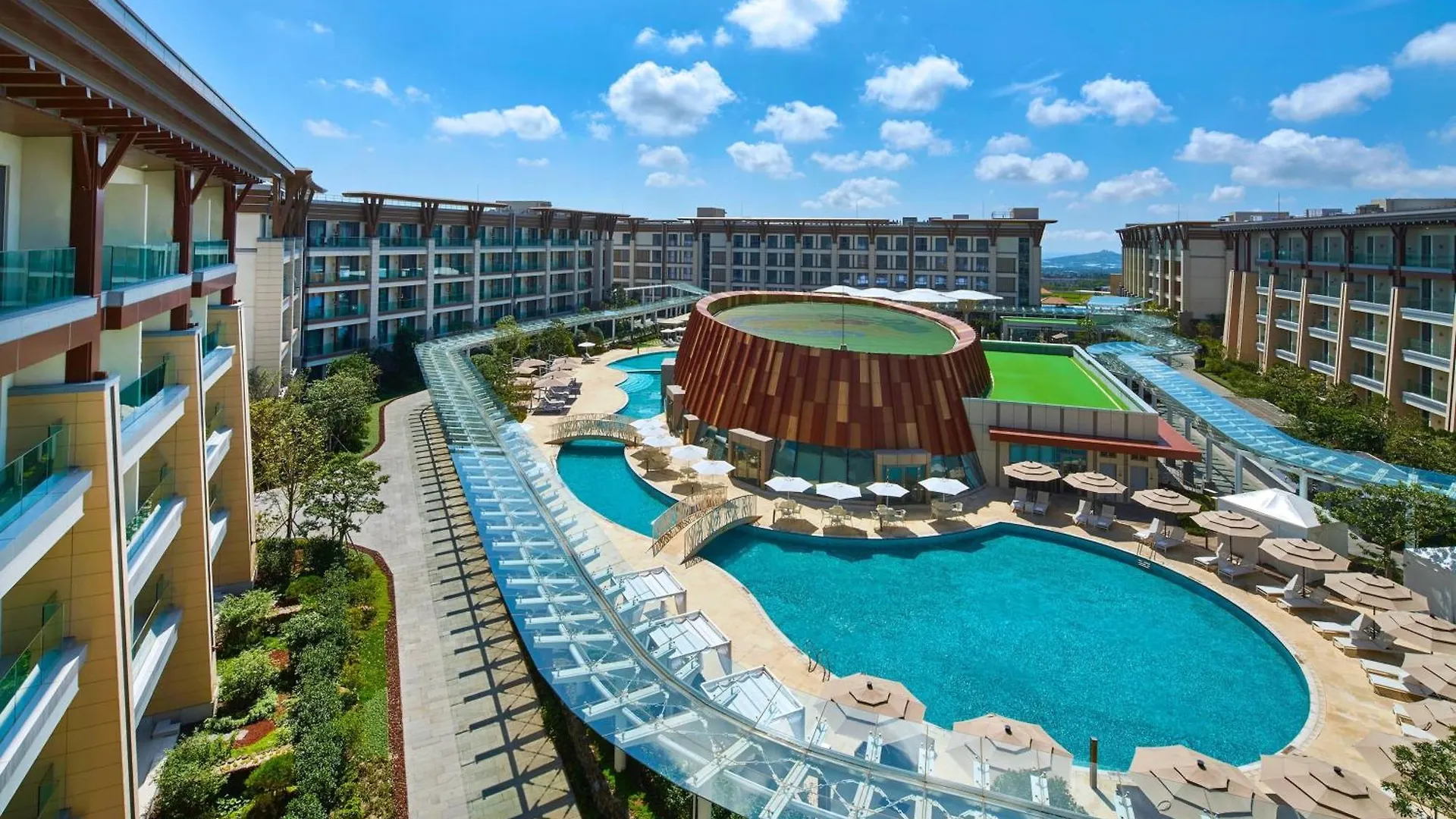 Marriott Jeju Shinhwa World Hotel location